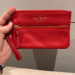 kate spade red wristlet! ❤️